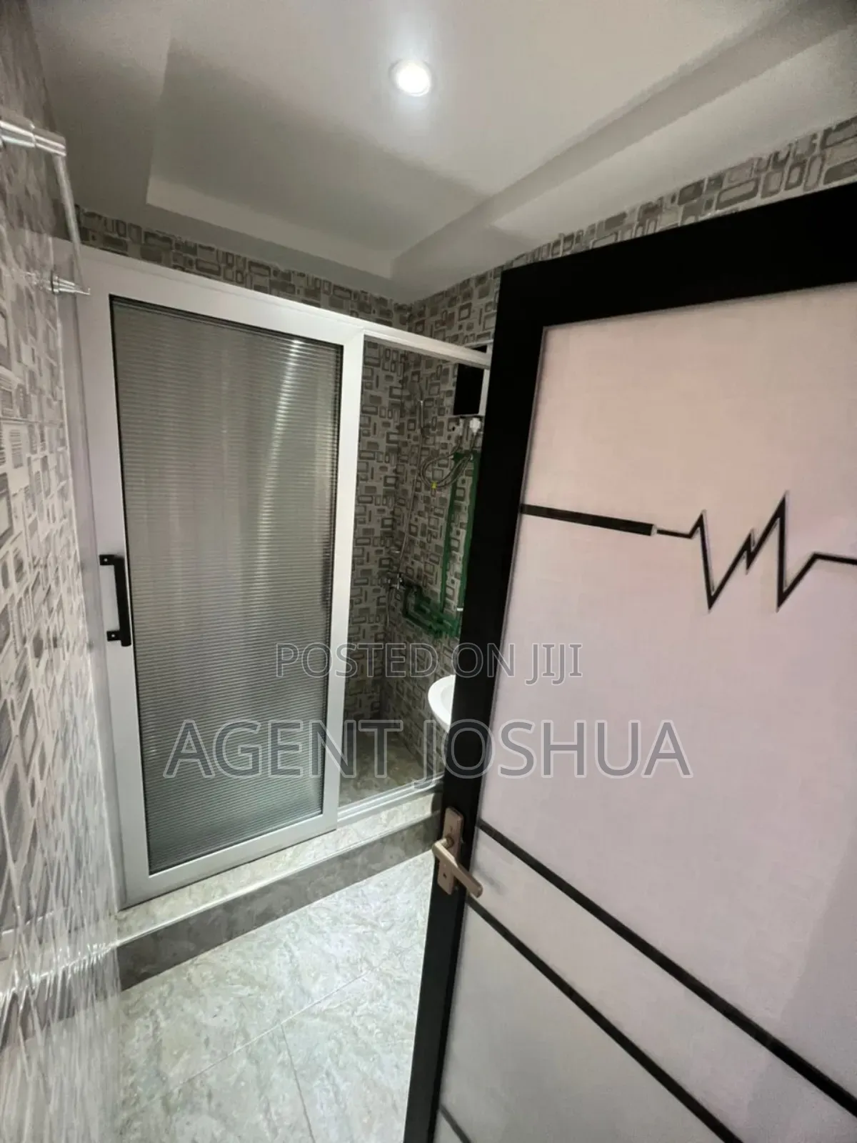 Furnished 3bdrm Townhouse / Terrace in Manet Court Estate for rent