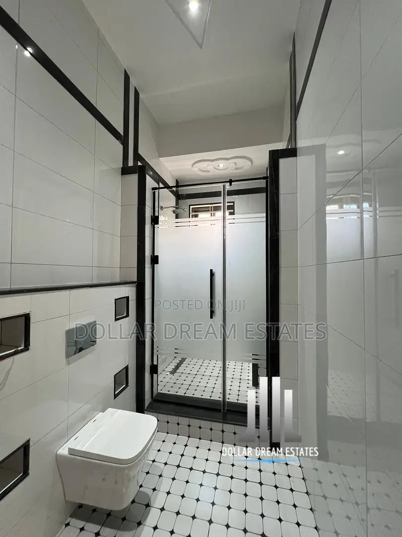 6bdrm House in Adjiriganor for sale
