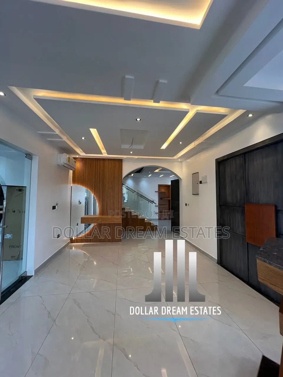 6bdrm House in Adjiriganor for sale