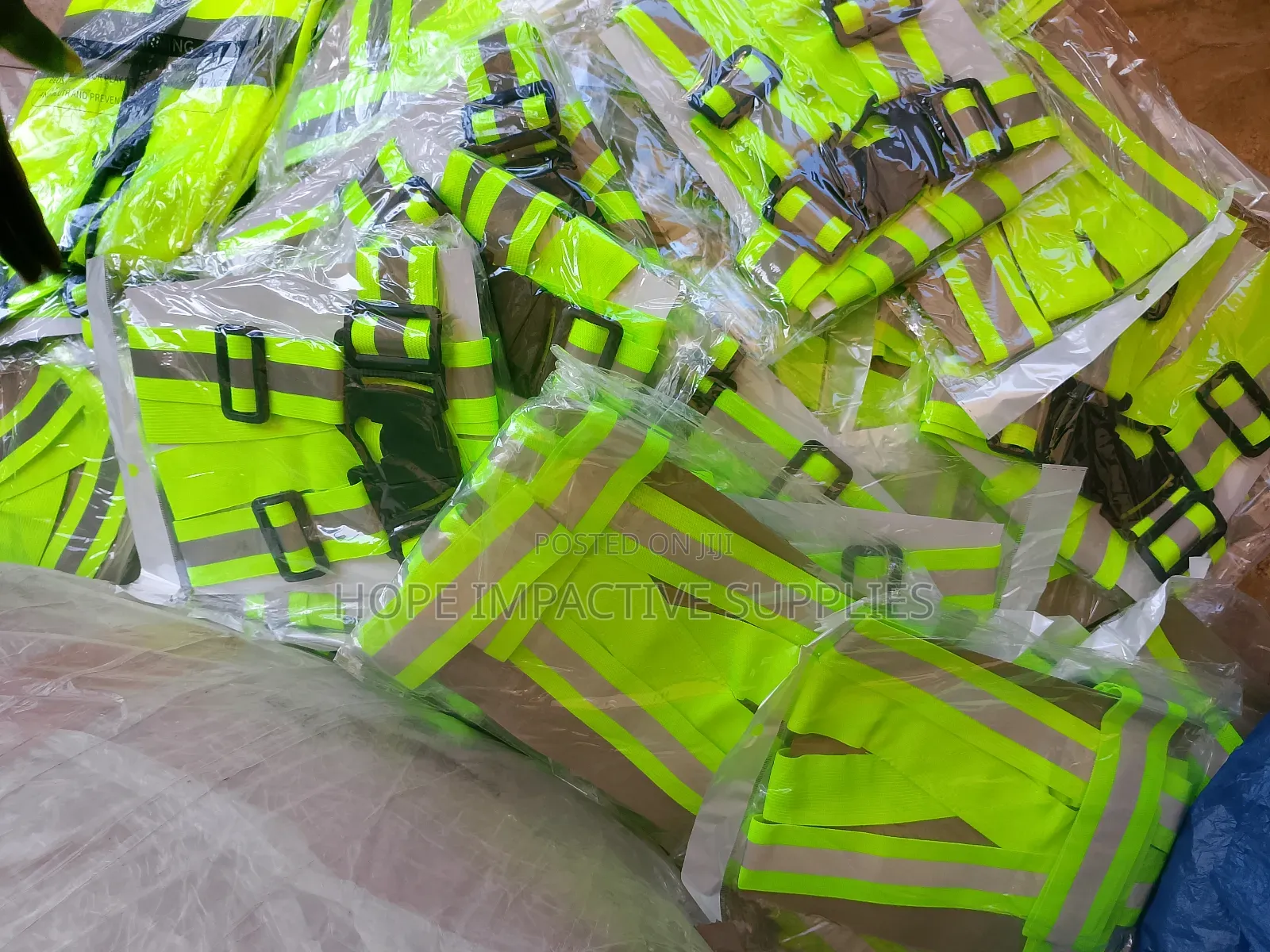 Brace Reflective Vest<>Very Quality.