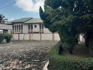 3bdrm House in Ayeduase, Kumasi Metropolitan for sale
