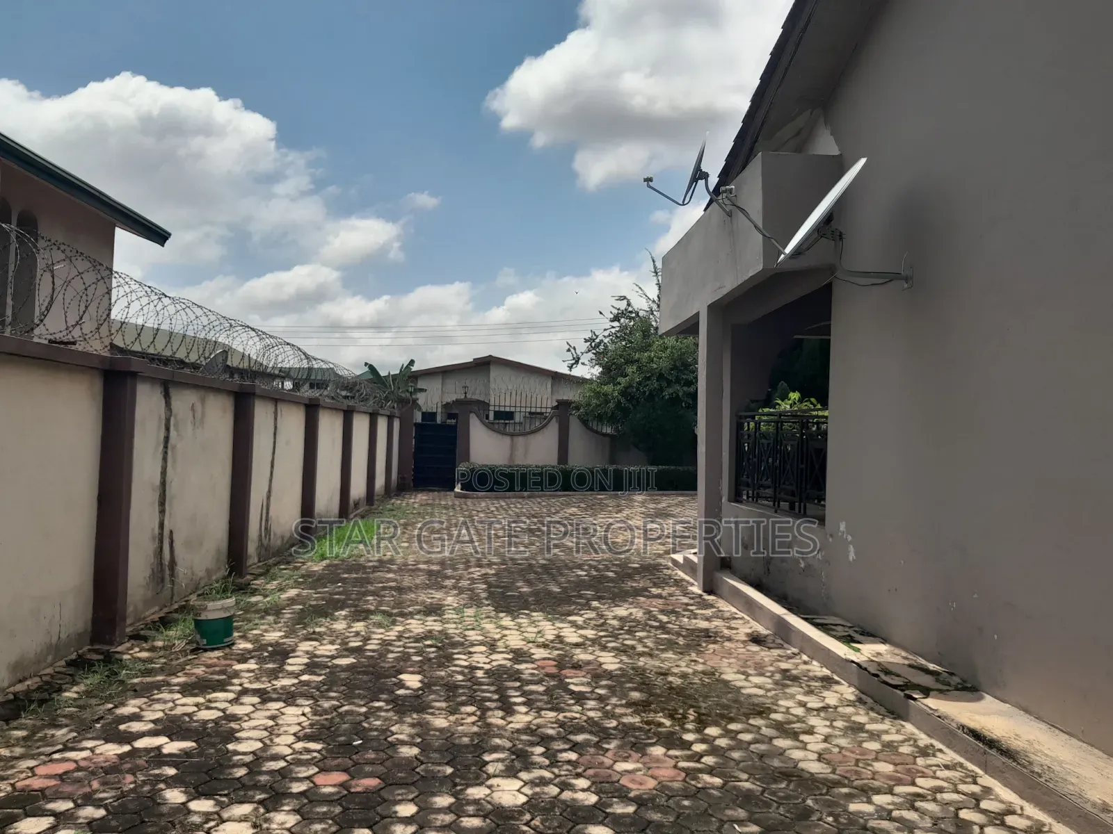 3bdrm House in Ayeduase, Kumasi Metropolitan for sale