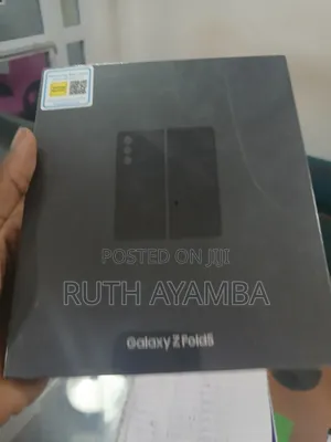 New Samsung Galaxy Z Fold 5 256 GB Black