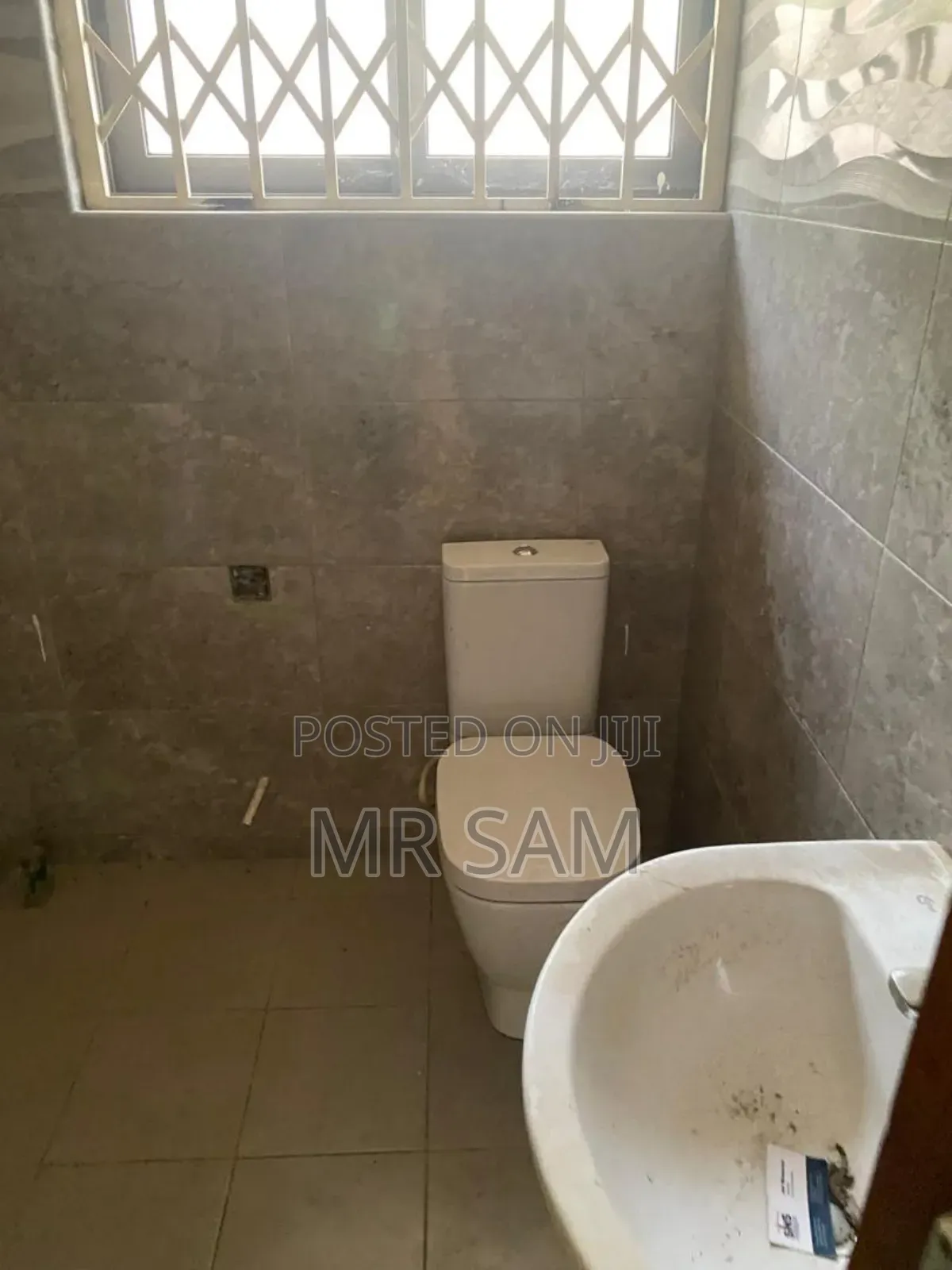 4bdrm House in Sam Properties, West Hills Mall Area for rent