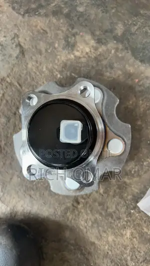 Toyota Rav4 Hubs