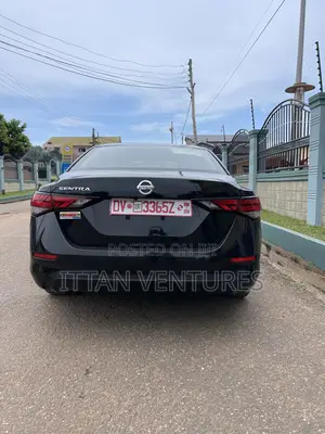 Nissan Sentra 2021 Black