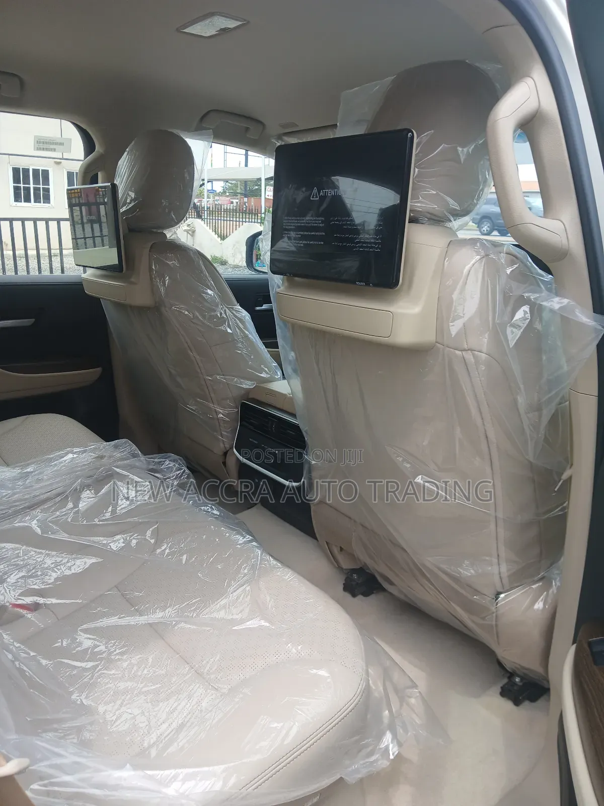 New Toyota Land Cruiser LC300 2025 White