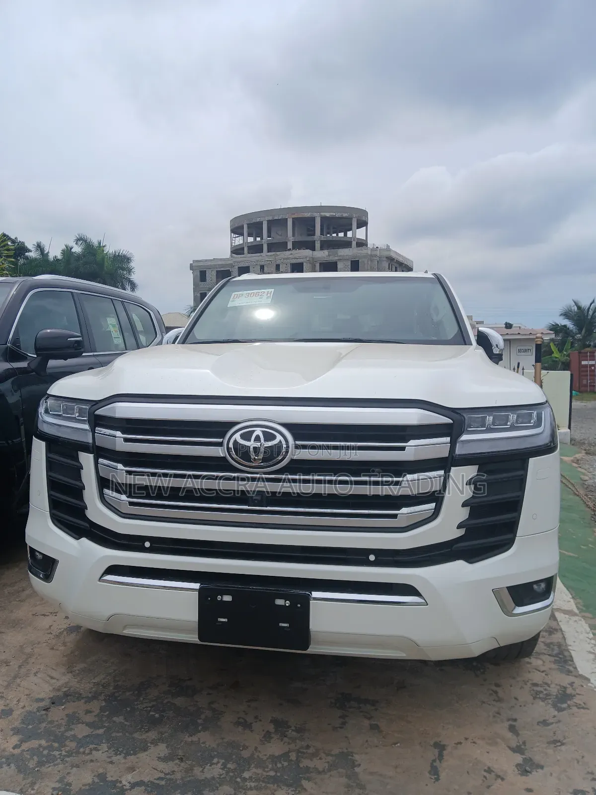 New Toyota Land Cruiser LC300 2025 White
