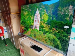 Attentive TCL 50inches Colossal Smart Tv Fat Cat TCL Tv