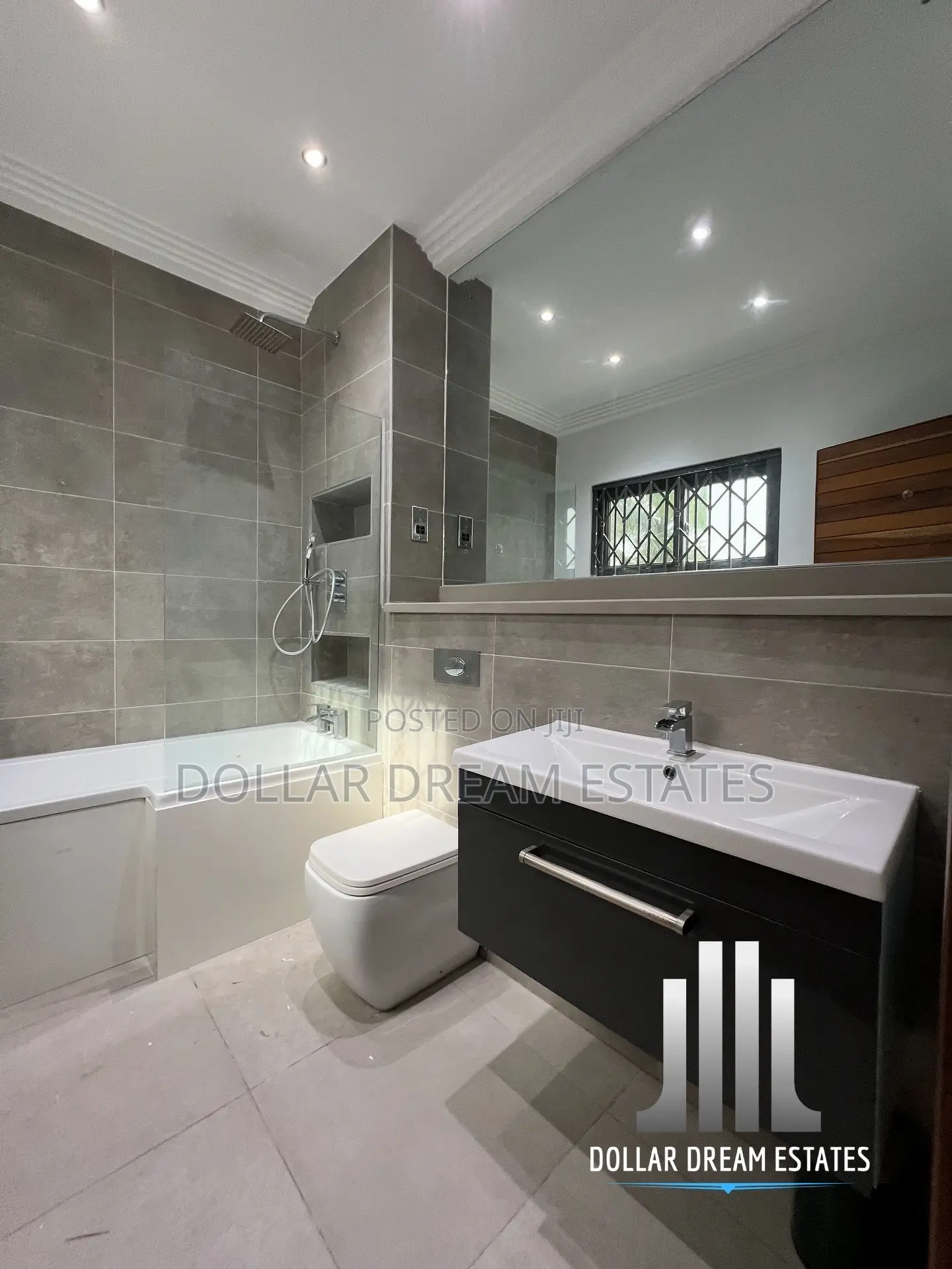 3bdrm House in East Legon for sale