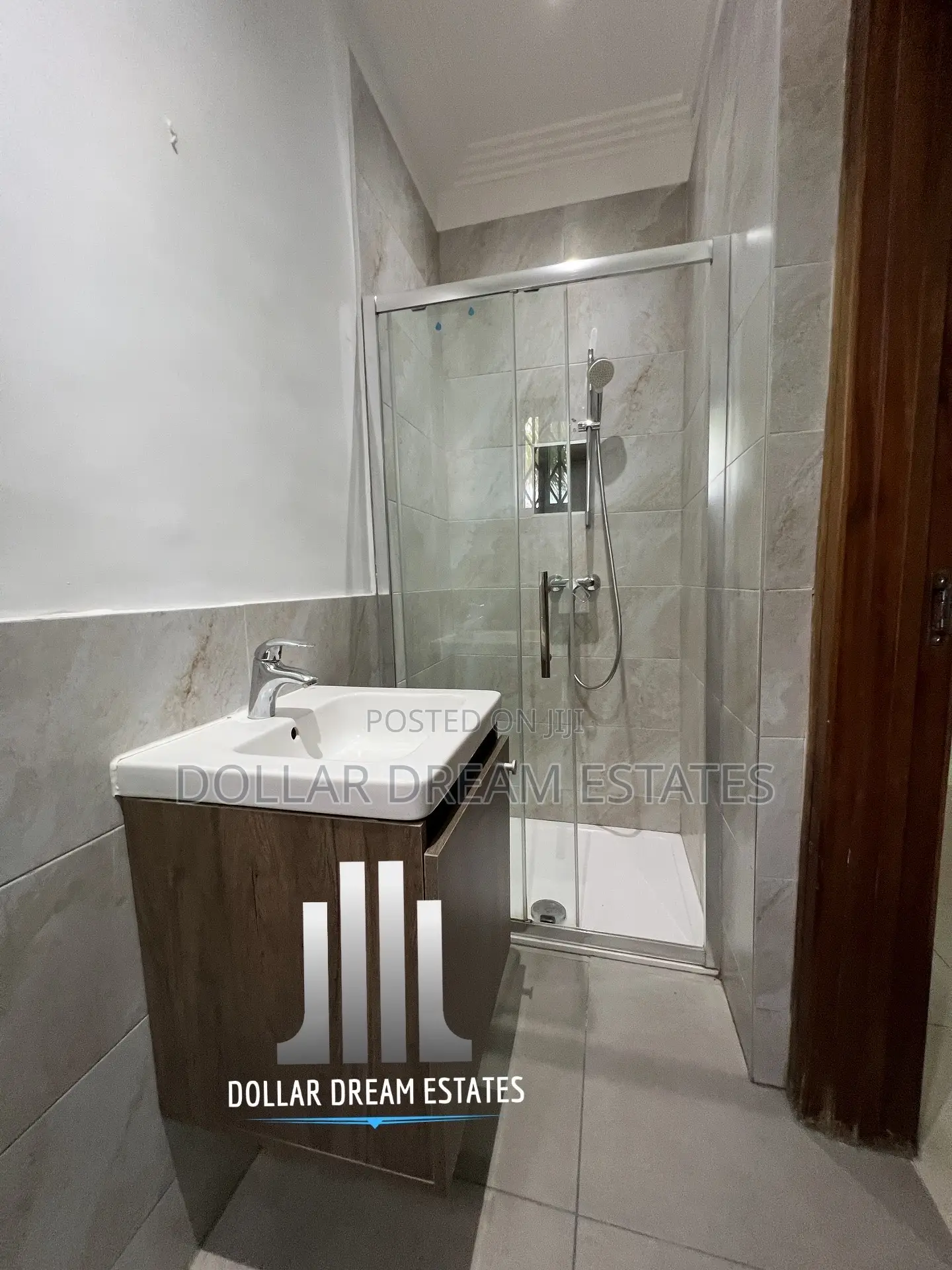 3bdrm House in East Legon for sale