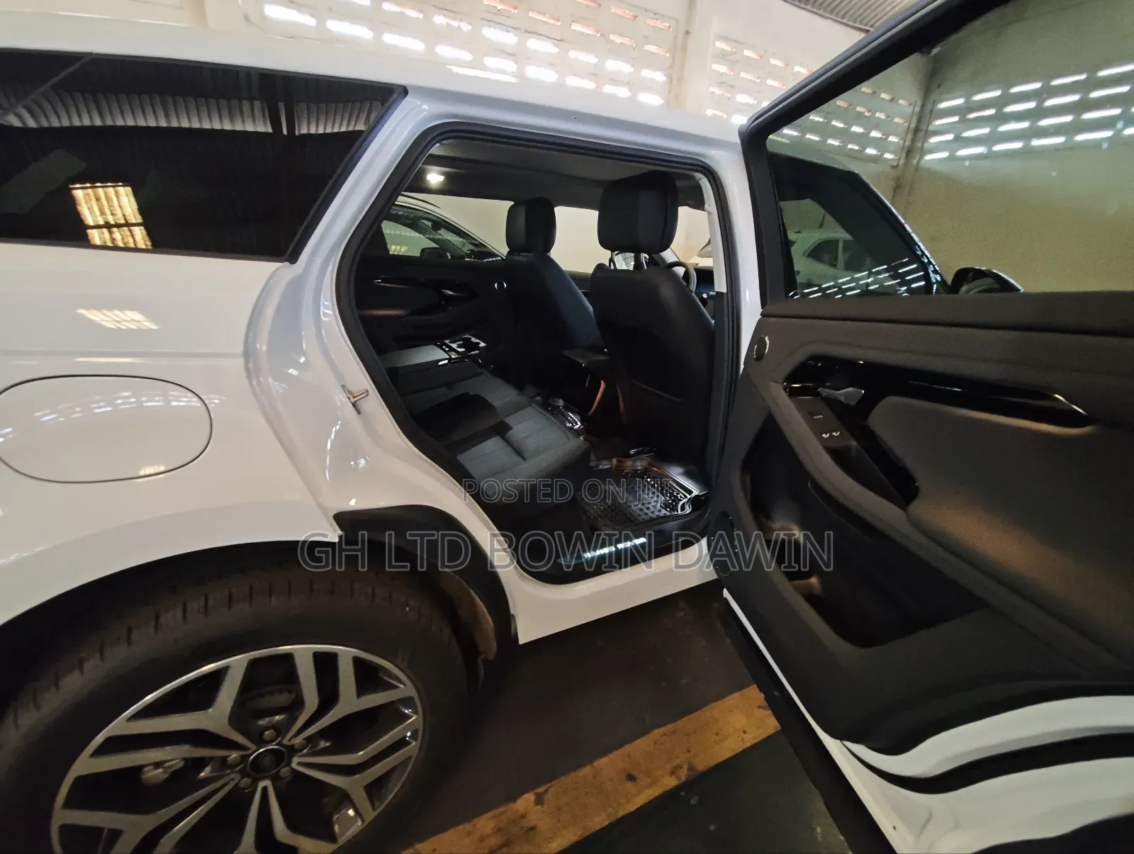 Land Rover Range Rover Evoque 2024 White