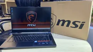 Laptop MSI GS65 Stealth Thin 8RE 16GB Intel Core I7 SSD 512GB