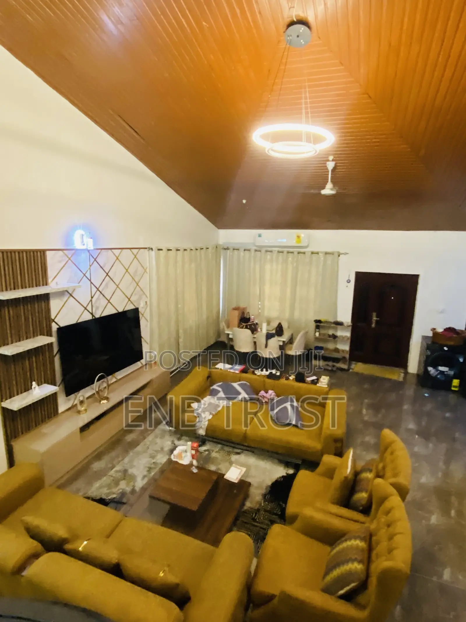 6bdrm Duplex in Cfc Estate for sale