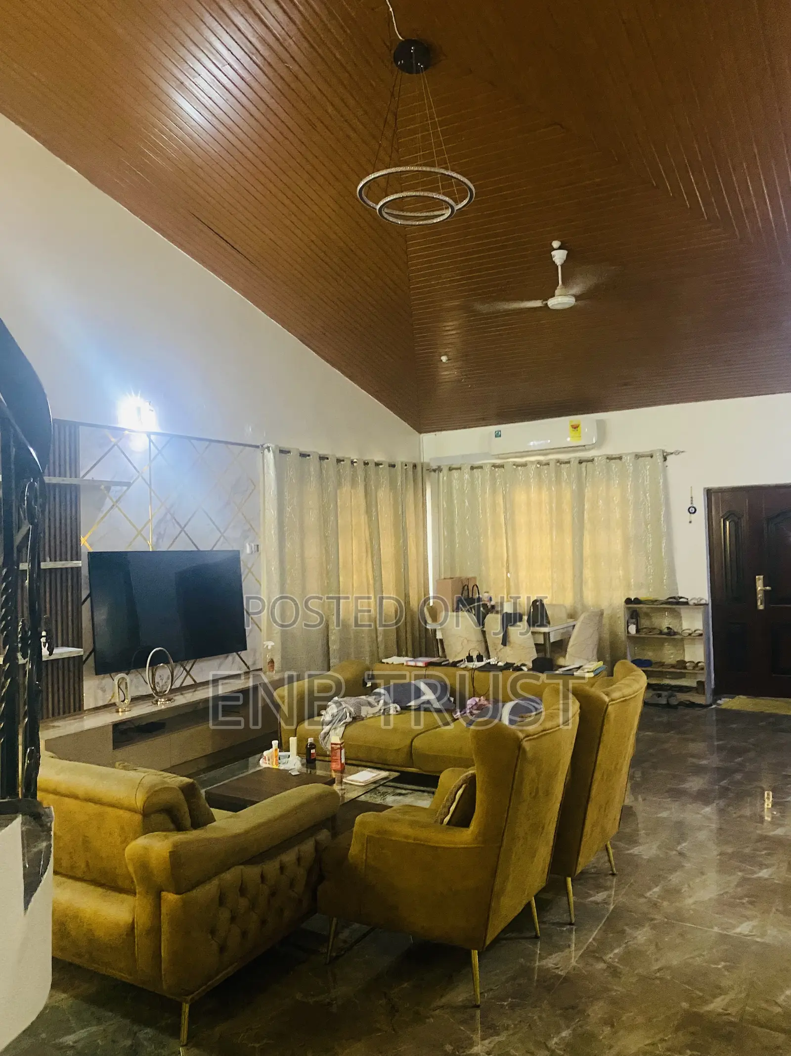 6bdrm Duplex in Cfc Estate for sale