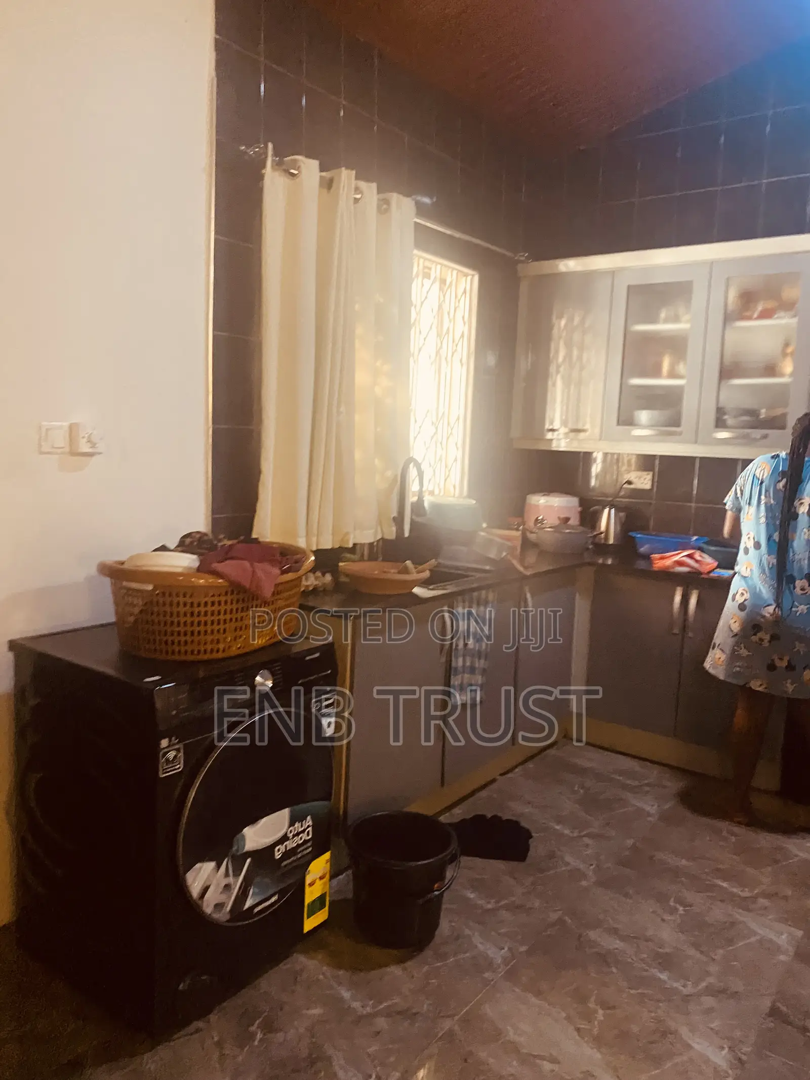 6bdrm Duplex in Cfc Estate for sale