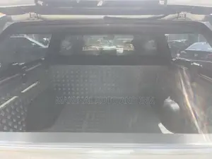 Toyota Hilux SR5+ 4x4 2017 Gray