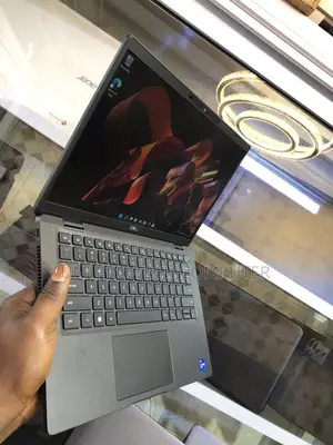 New Laptop Dell Latitude 7420 32GB Intel Core I7 SSD 512GB