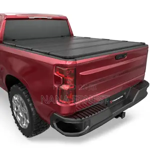 Pickup Truck Bucket Cover (Hand, Trifold)