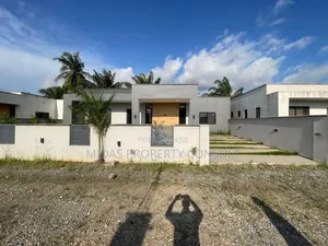 3bdrm House in Sapeiman, Amasaman for sale