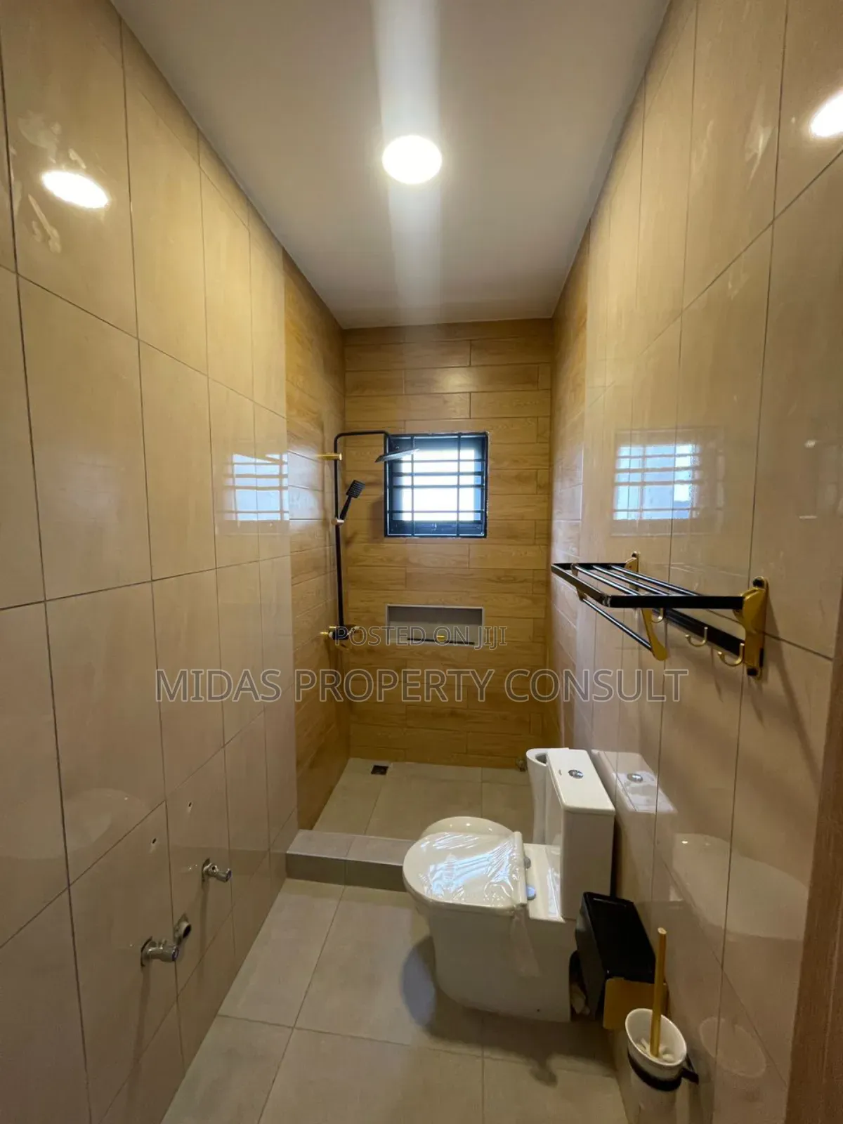 3bdrm House in Sapeiman, Amasaman for sale