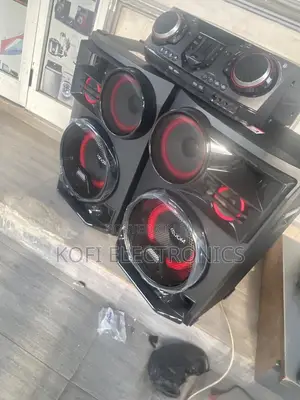 Thunderous Party Power Lg Speaker