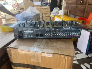 Numark C3usb, A Five-channel Professional Dj Rack