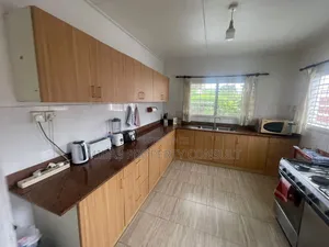 4bdrm House in Acp Estates, Pokuase for sale