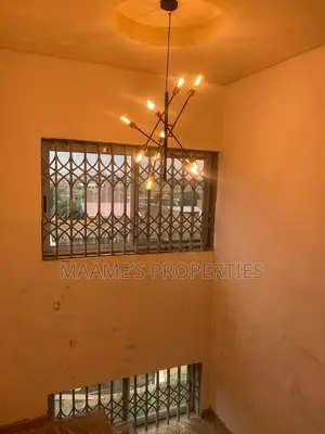 6bdrm House in Ablekuma for sale