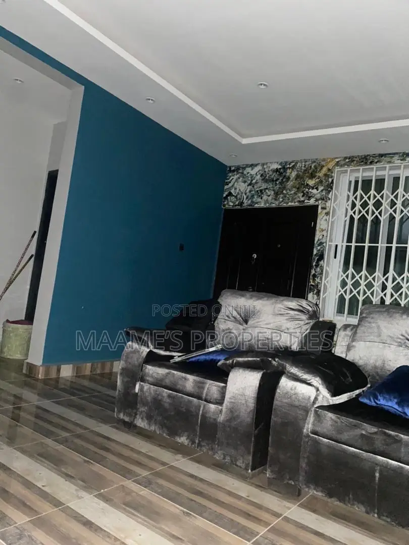 6bdrm House in Ablekuma for sale