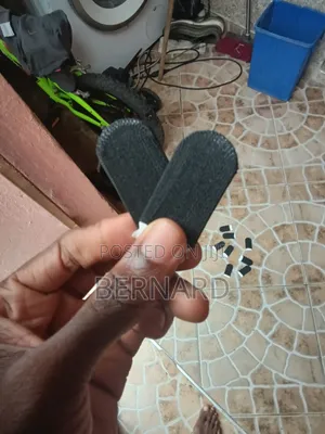 20 Cedis for a Pair. Gaming Gloves