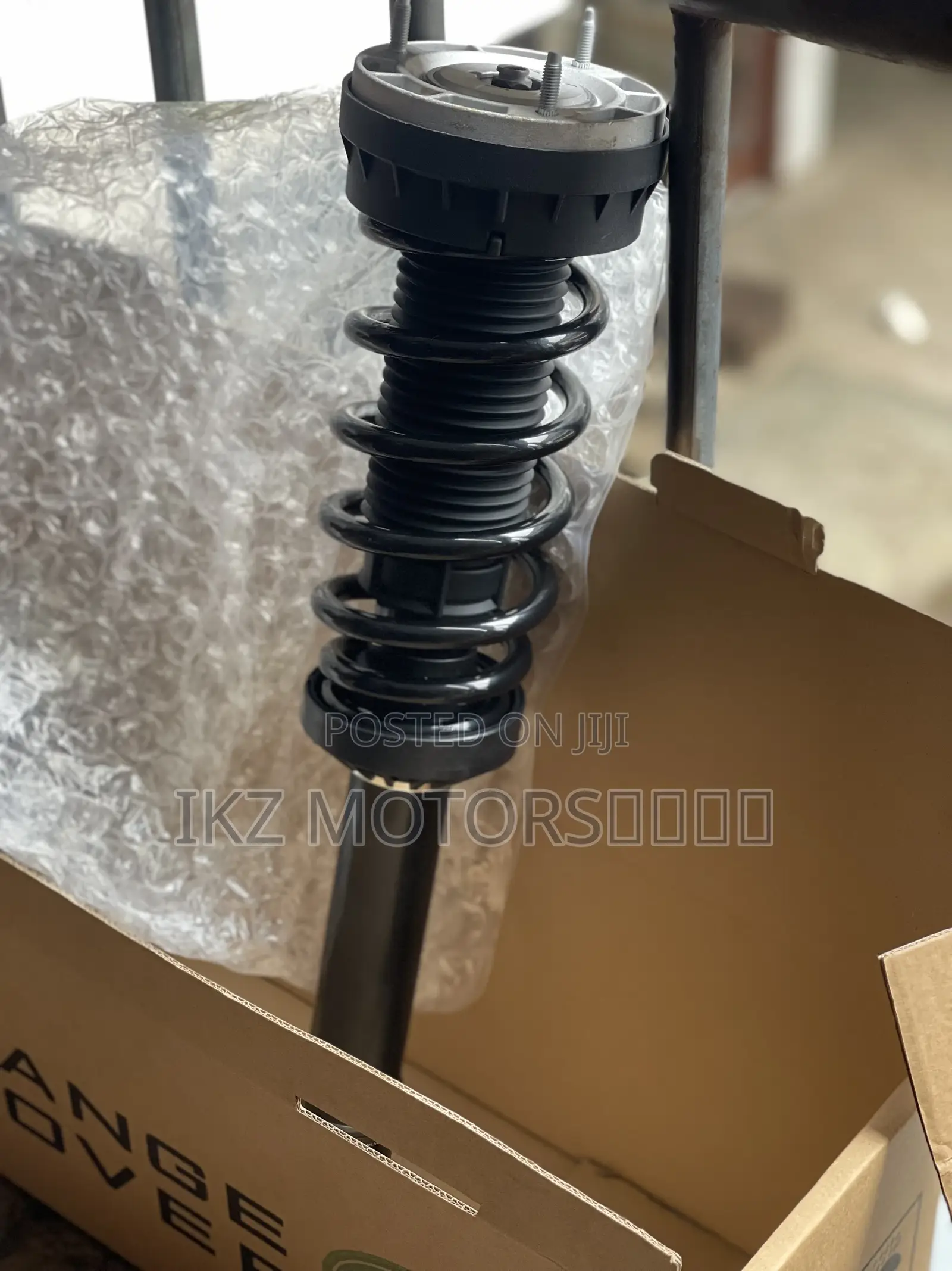Range Rover Velar/ F Pace Front Spring Shocks
