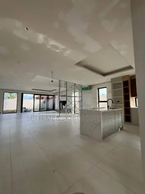 3bdrm House in Airport Residential Area for sale