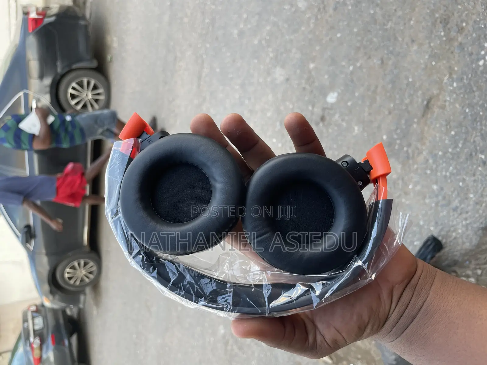 JBL Tune 730bt Wireless Over-Ear Headphone.
