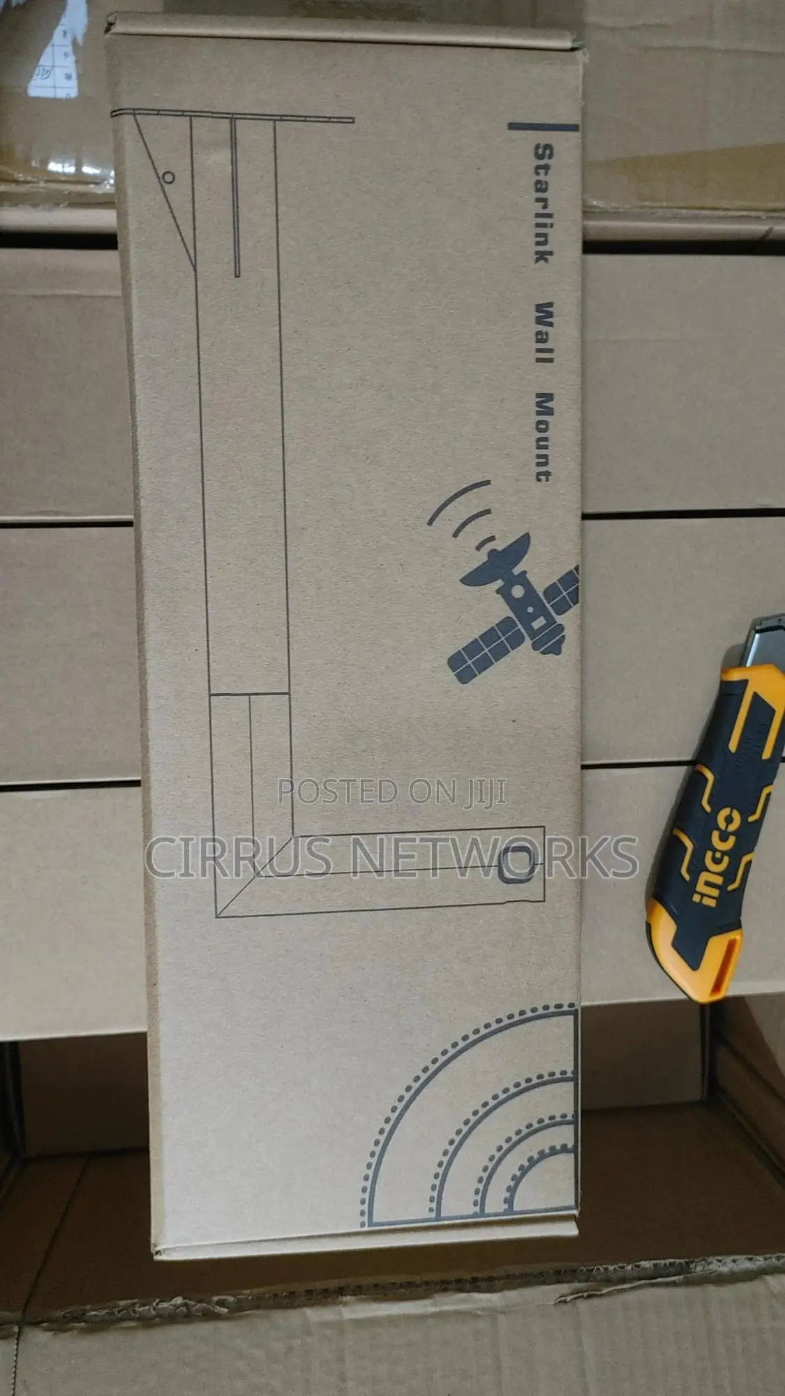 Starlink Gen 3 Wall Or Fascia Mount With Pipe Adapter