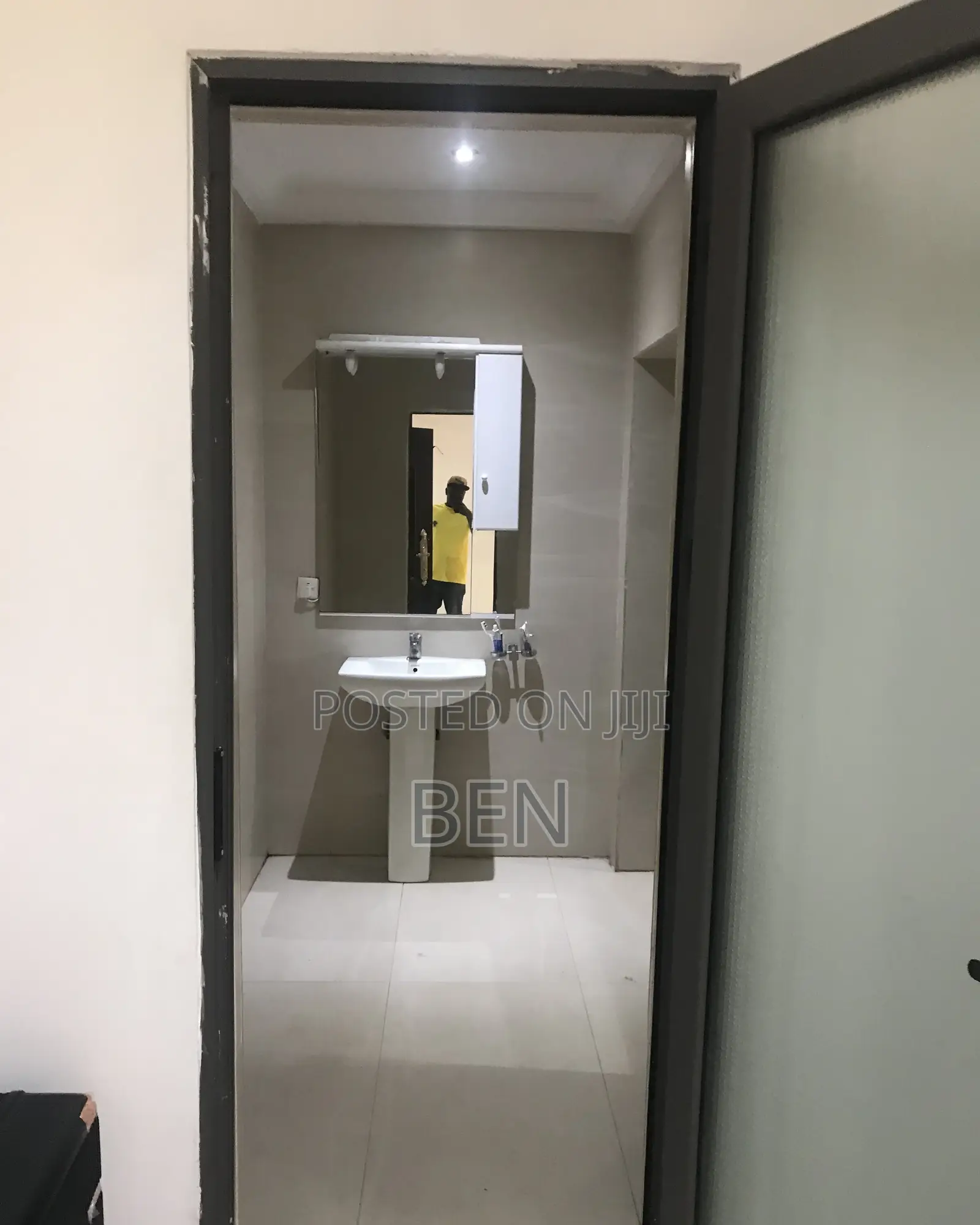 4bdrm House in Tesano, Police Station for rent