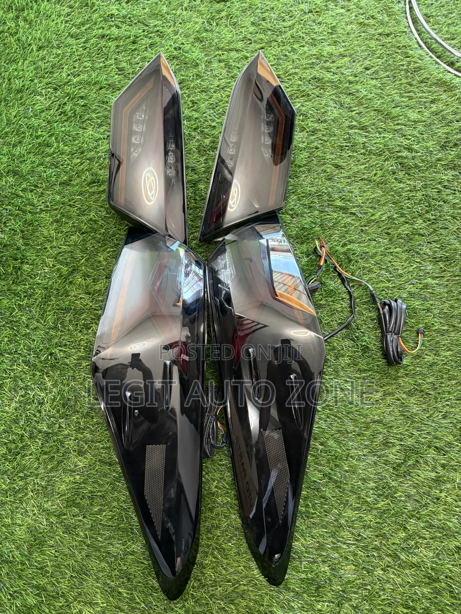 Toyota Camry 2018,2019,2020, Spec Taillights Available