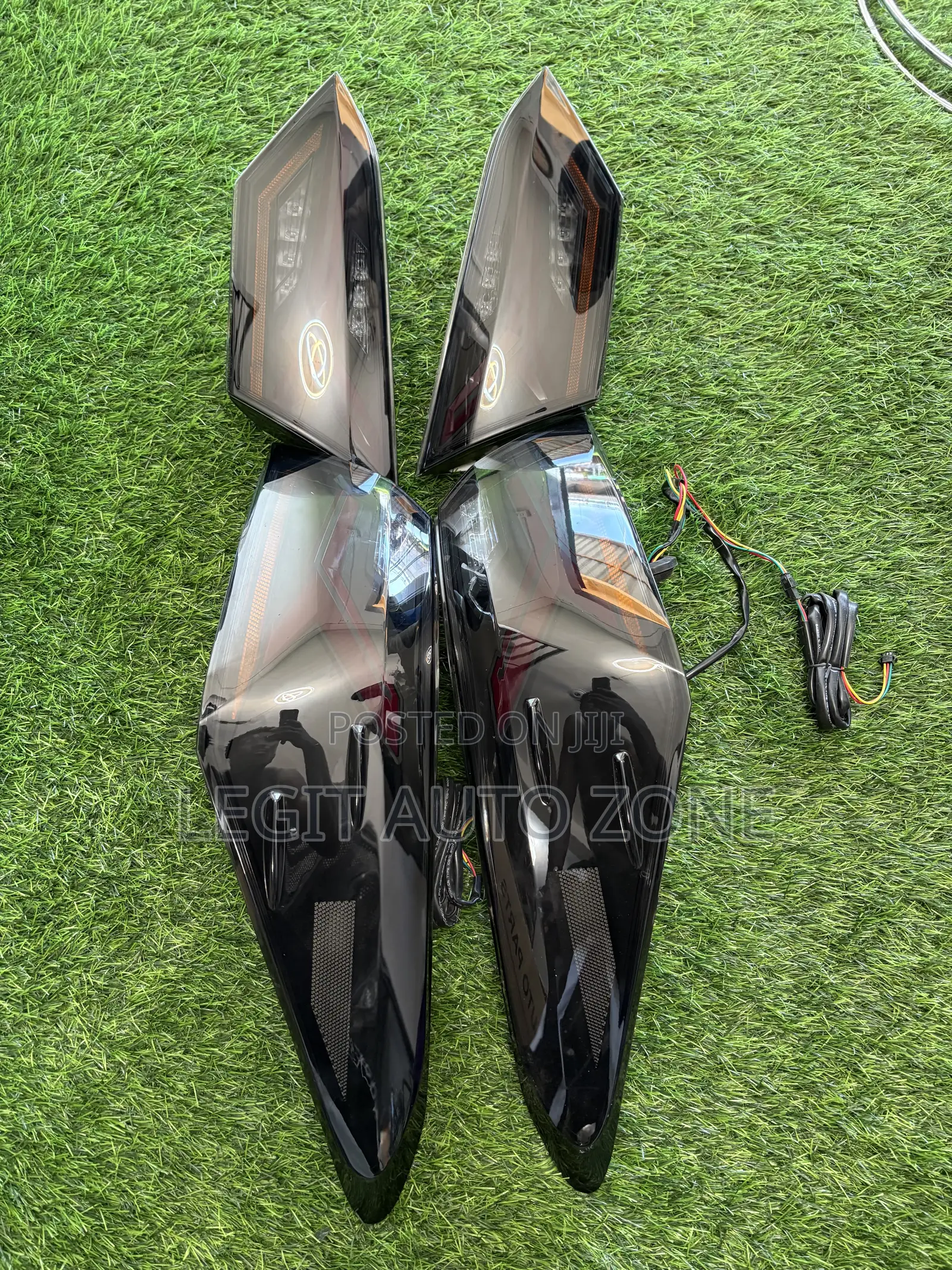 Toyota Camry 2018,2019,2020, Spec Taillights Available