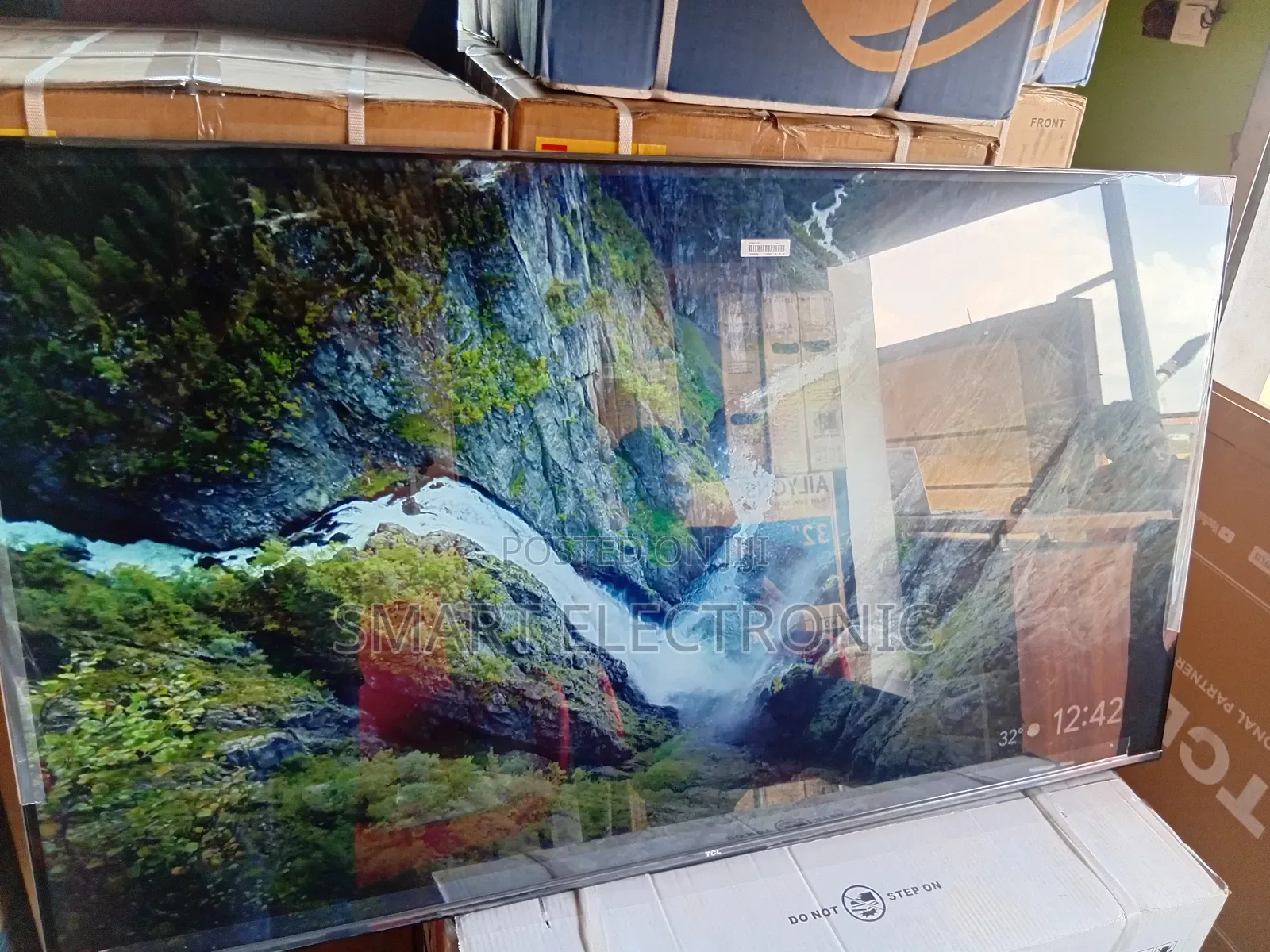 TCL 65” Smart Android Tv – Perfect for Movies, Sports Gaming