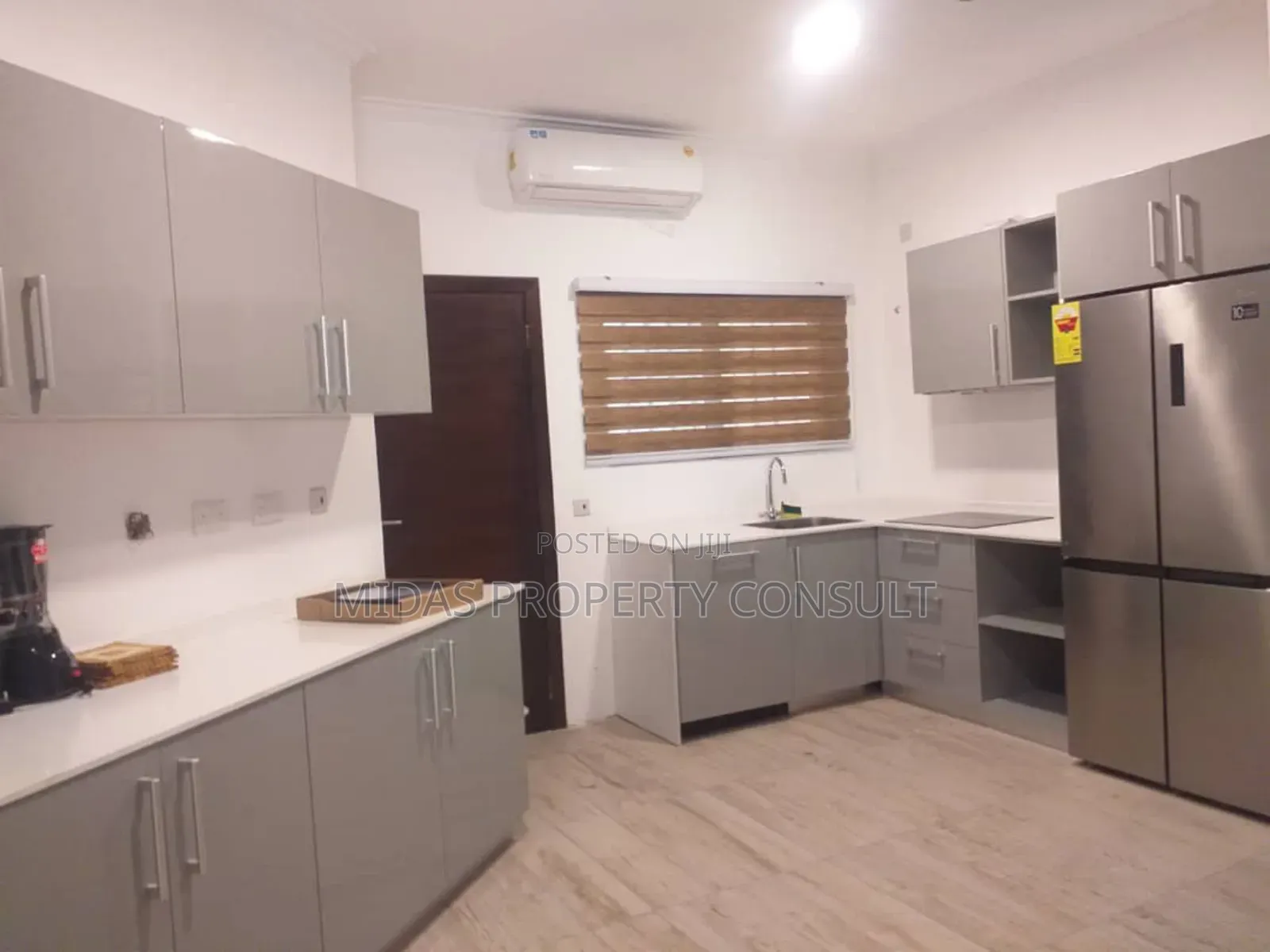 Furnished 3bdrm Apartment in Airport Residential for sale