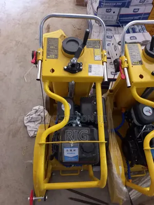 Road Cutting Machine