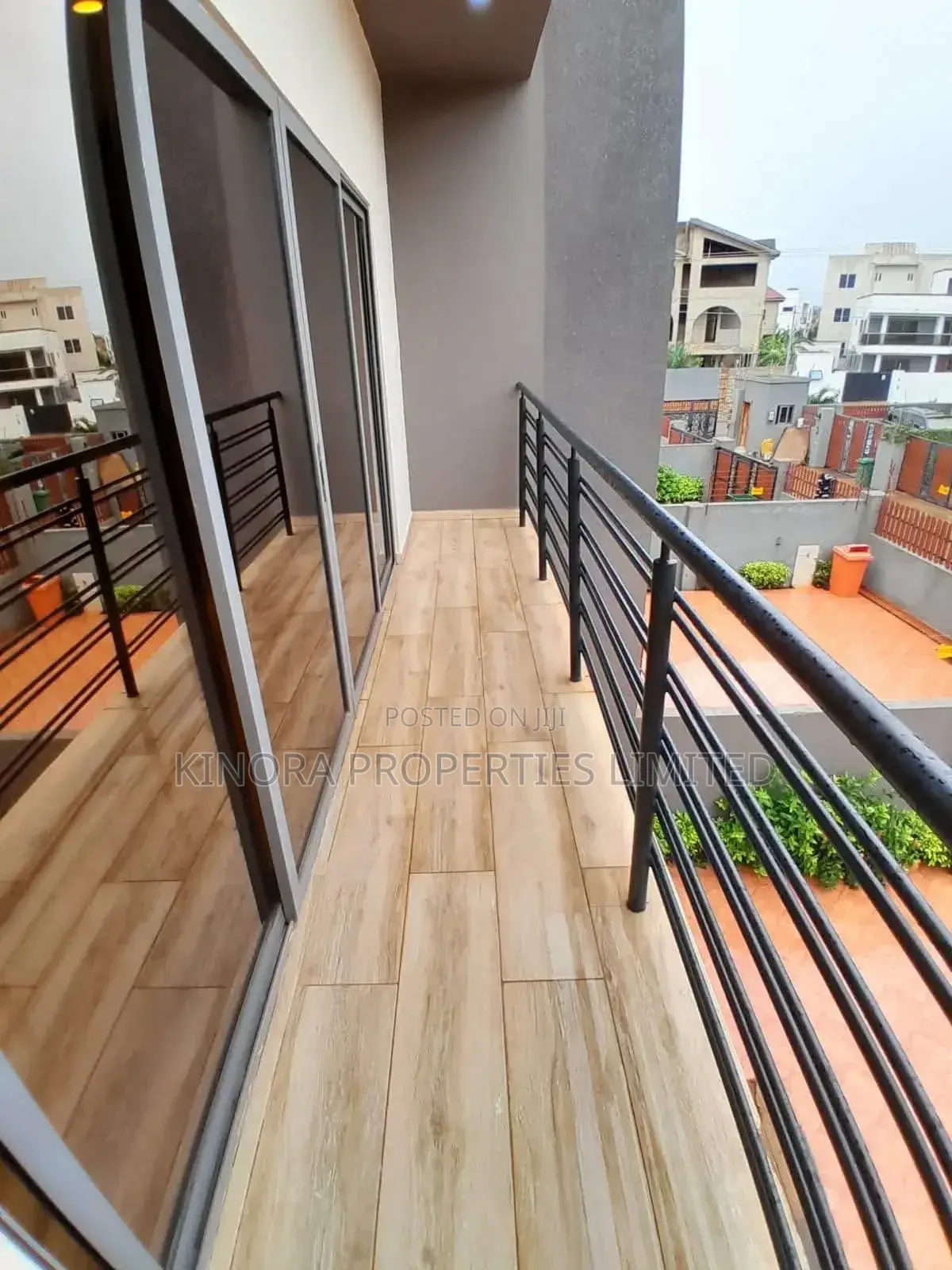 3bdrm Townhouse / Terrace in Adjiganor, Adjiriganor for rent