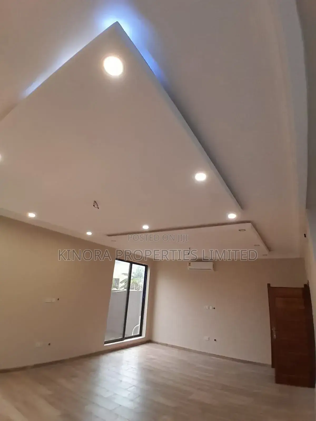 3bdrm Townhouse / Terrace in Adjiganor, Adjiriganor for rent