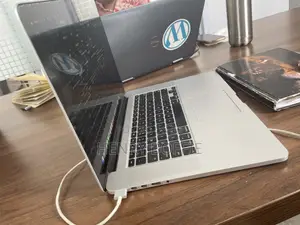 Laptop Apple MacBook Pro 2015 16GB Intel Core i7 SSD 512GB