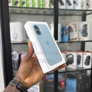New Apple iPhone 16 256 GB Green