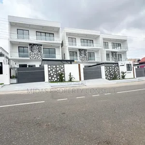 5bdrm House in East Legon for sale