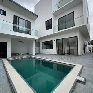 5bdrm House in East Legon for sale