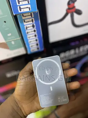 Magsafe Phone Selfie Screen