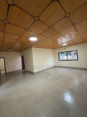 Three-Bedroom Hse for Rent at Adenta 