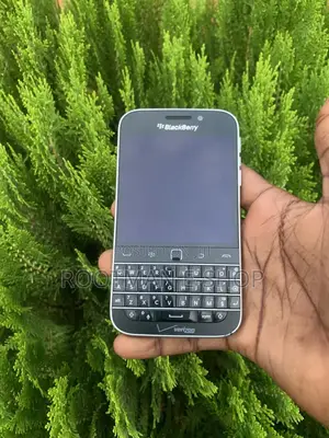 New BlackBerry Classic 16 GB Black